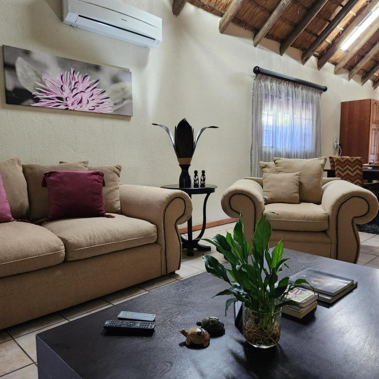 Orange Gecko Cottage Phalaborwa Εξωτερικό φωτογραφία